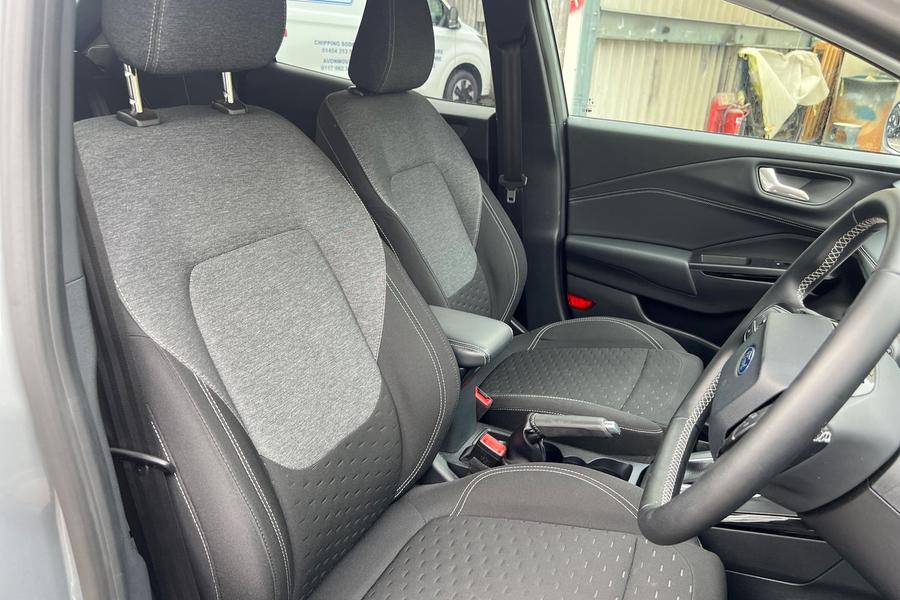 Ford PUMA Photo autoimg-0feb1b5aa6575c7d5e2444dd7ac870ee50326f14.jpg