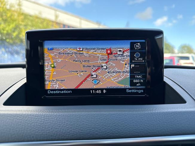 AUDI Q3 Photo 14