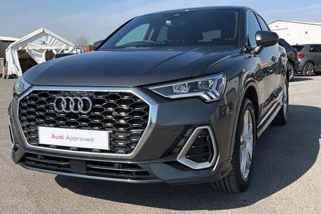 Audi Q3 Photo 22