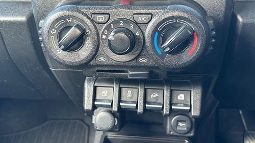 Suzuki Jimny Photo autoimg-0ff276e84f92985b20bb28d8ccd4ffbdb9b23347.jpg