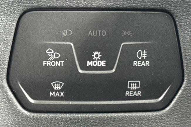 VOLKSWAGEN ID.3 Photo 24