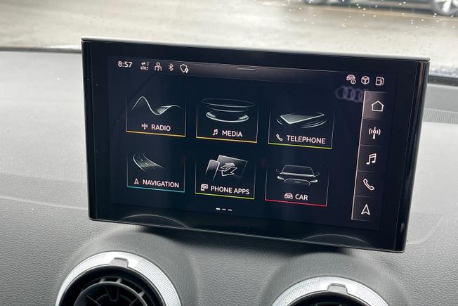 AUDI Q2 Photo 13