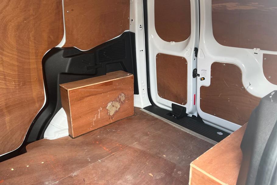Used FORD TRANSIT COURIER ML22YKJ 4
