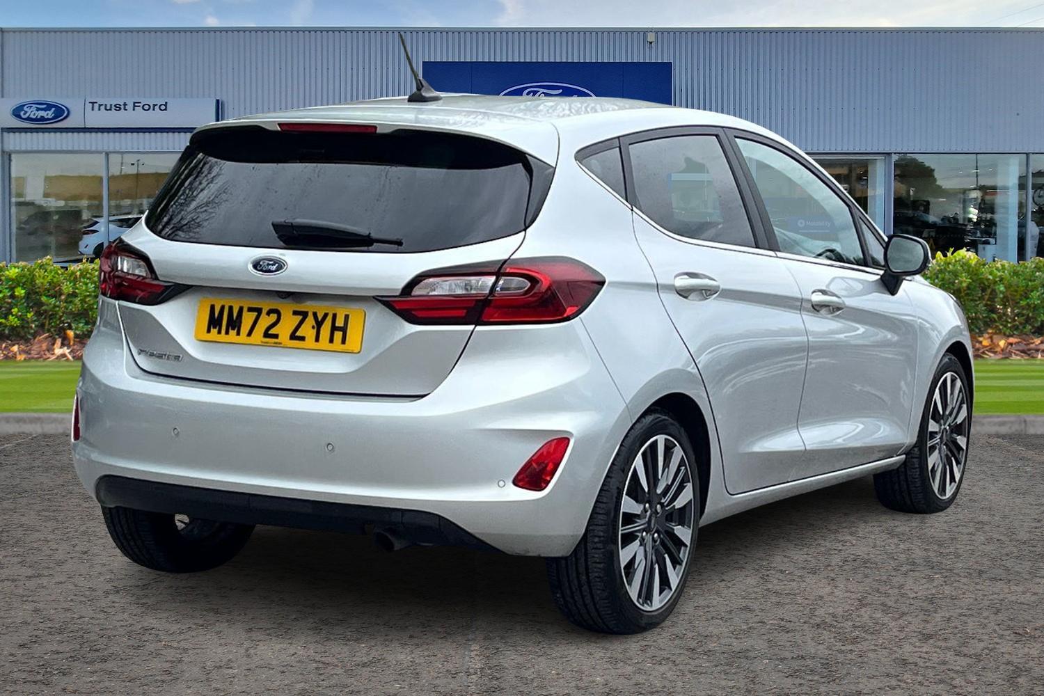 Ford Fiesta Photo 3
