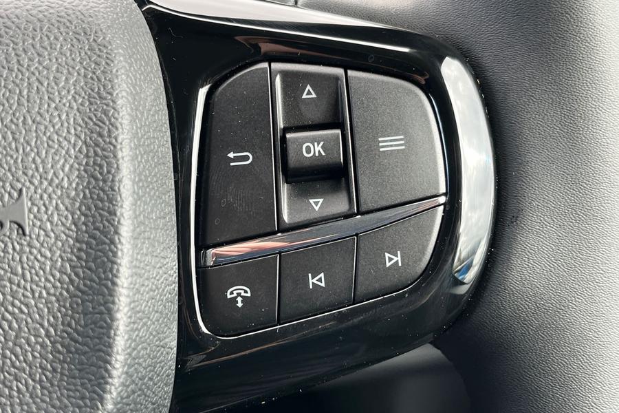 Ford TRANSIT CUSTOM Photo autoimg-10030e07a0384ca6cfe48d698d34d15210c5c1fb.jpg