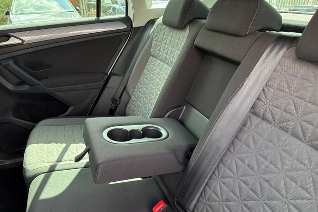 VOLKSWAGEN Tiguan Photo 29