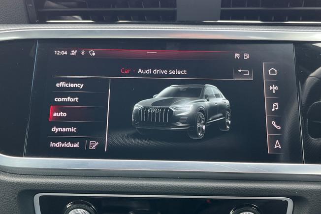 AUDI Q3 Photo 23