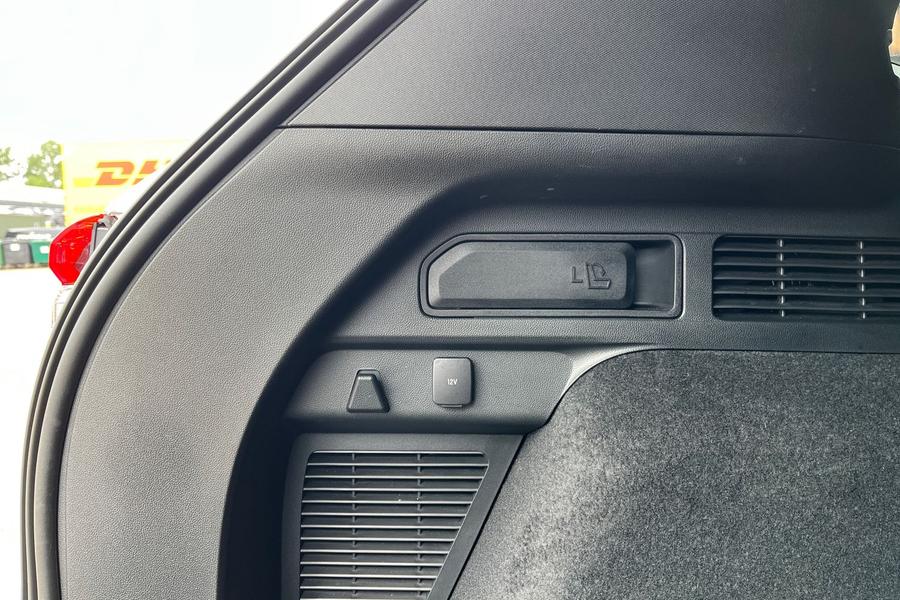 Ford KUGA Photo autoimg-10091fda48cb42c9c99ec2723e34f1dd5b89a682.jpg