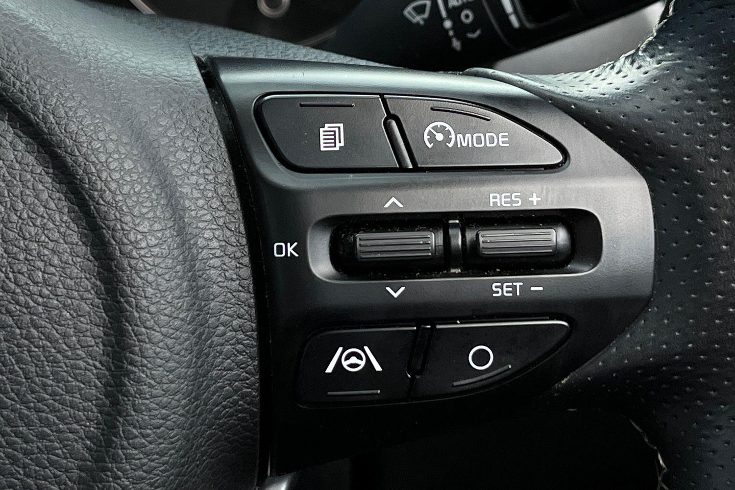 Kia STONIC Photo 38
