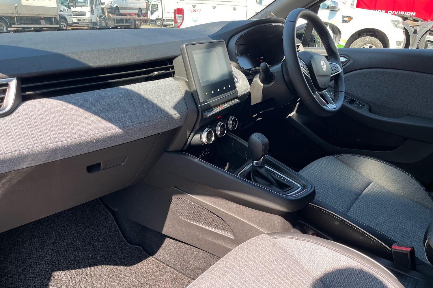 Renault CLIO Photo 17