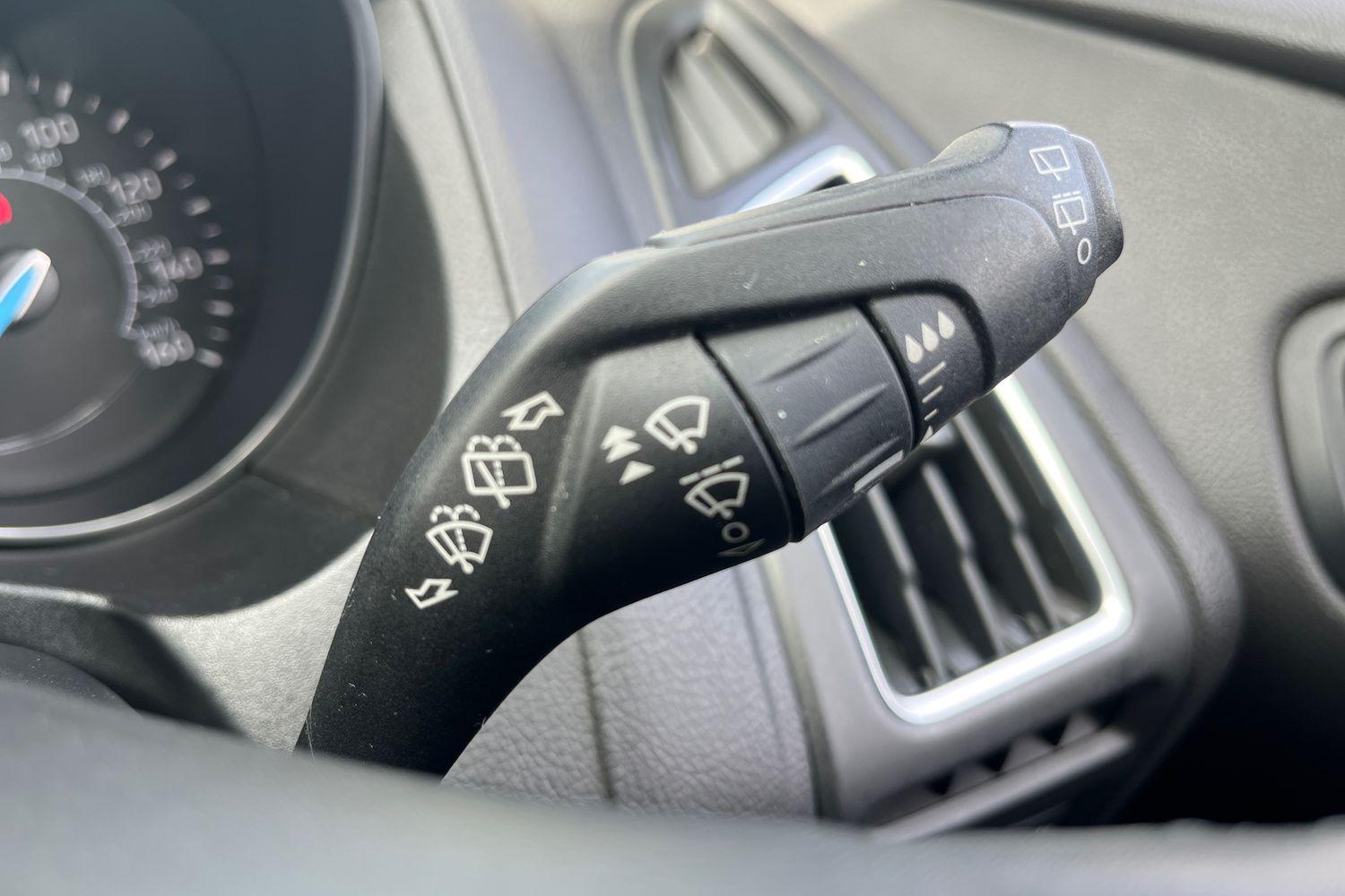 Ford Focus Photo 14