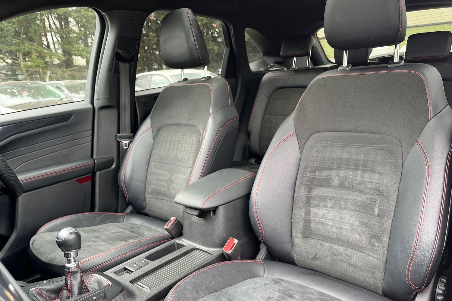 Ford KUGA Photo 17