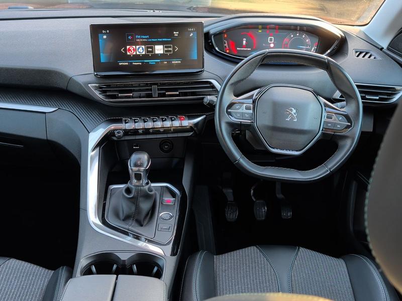 Used Peugeot 5008 NU71DXM 12