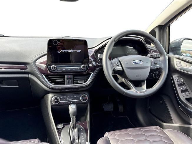 FORD Fiesta Photo 11