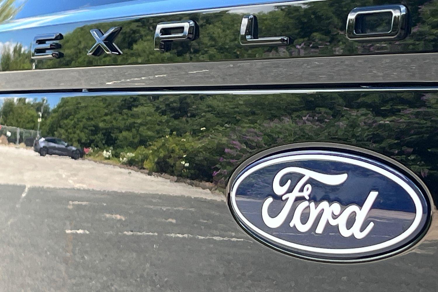 Ford Explorer Photo 39