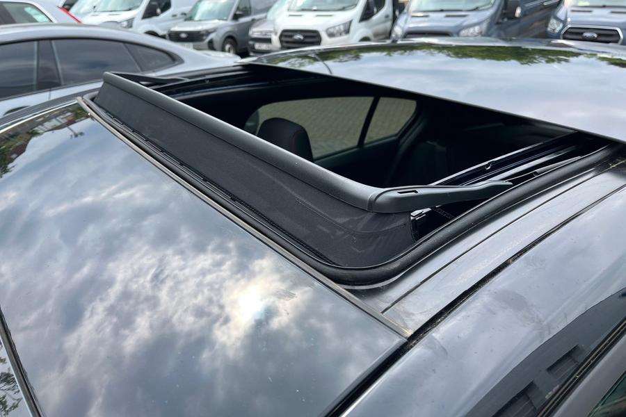 Ford Focus Photo autoimg-10214f46d6bea8ba815d9664c751b5ba98329cfb.jpg