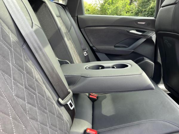Audi Q6 e-tron Photo autoimg-10219194d41ec608a1bd5e80dd409da97f2e5b2a.jpg