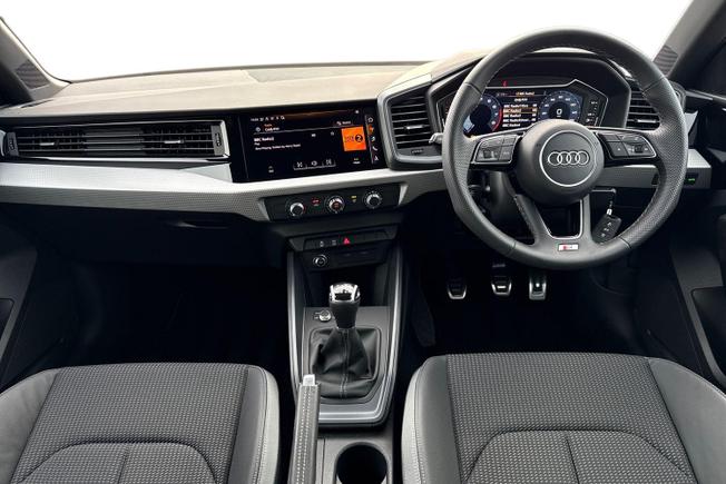 AUDI A1 Photo 11