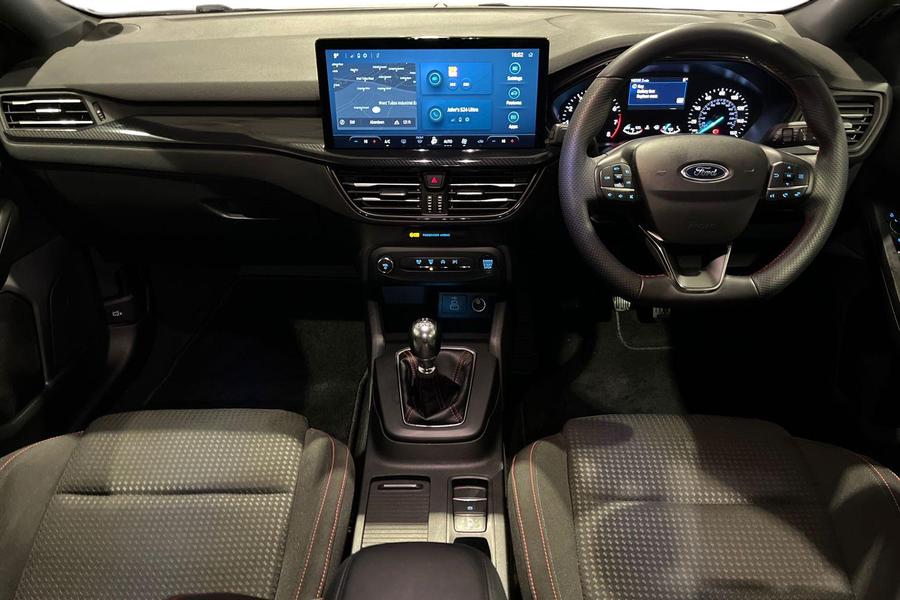 Ford FOCUS Photo autoimg-1027d518a98cc1dcca267e352d35b0de8138ced3.jpg