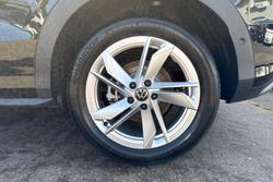 VOLKSWAGEN T-Roc Photo 5