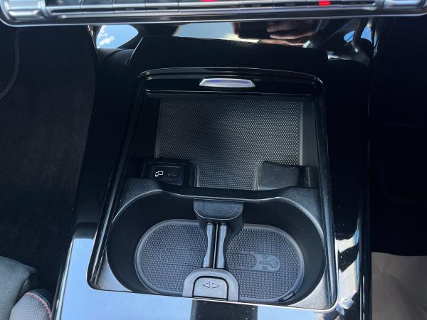 Mercedes-Benz CLA Photo autoimg-10297f77c3d702fe7d3d42ac8b92e4d0d075fe95.jpg