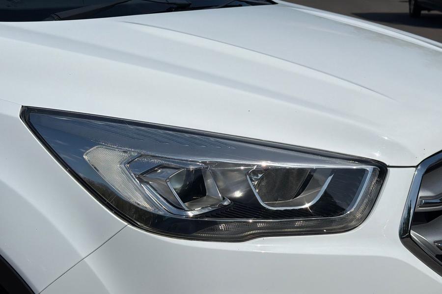 Ford KUGA Photo autoimg-1029e190494982da9caef36ee95484c81c5f1036.jpg