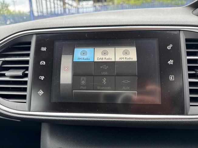 PEUGEOT 308 Sw Photo 32