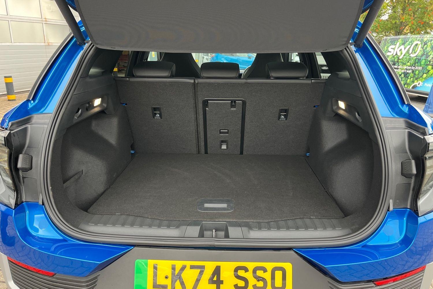 Ford Explorer Photo 20