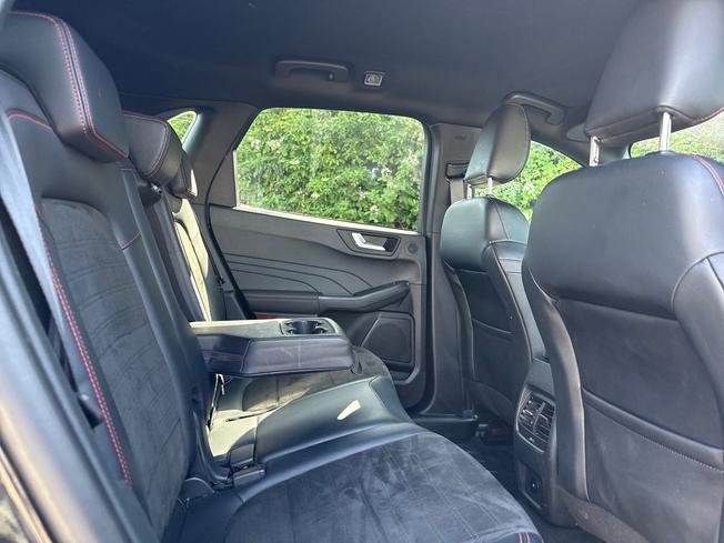 FORD Kuga Photo 22