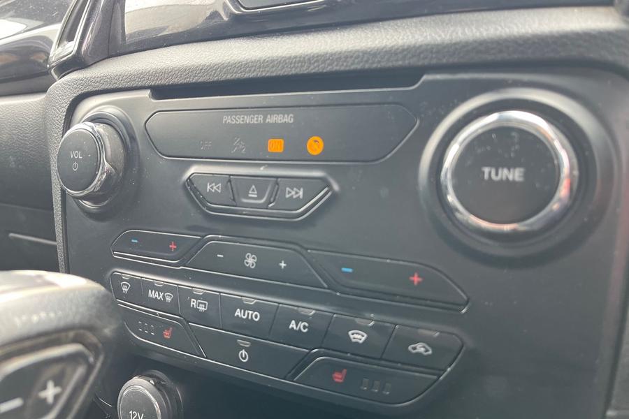 Ford RANGER Photo autoimg-103077c8f78dd128c186203a024121949af180a4.jpg