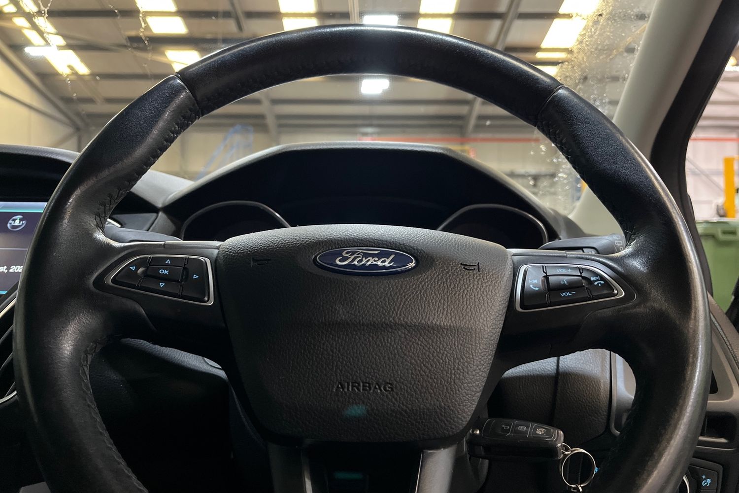 Ford FOCUS Photo 11