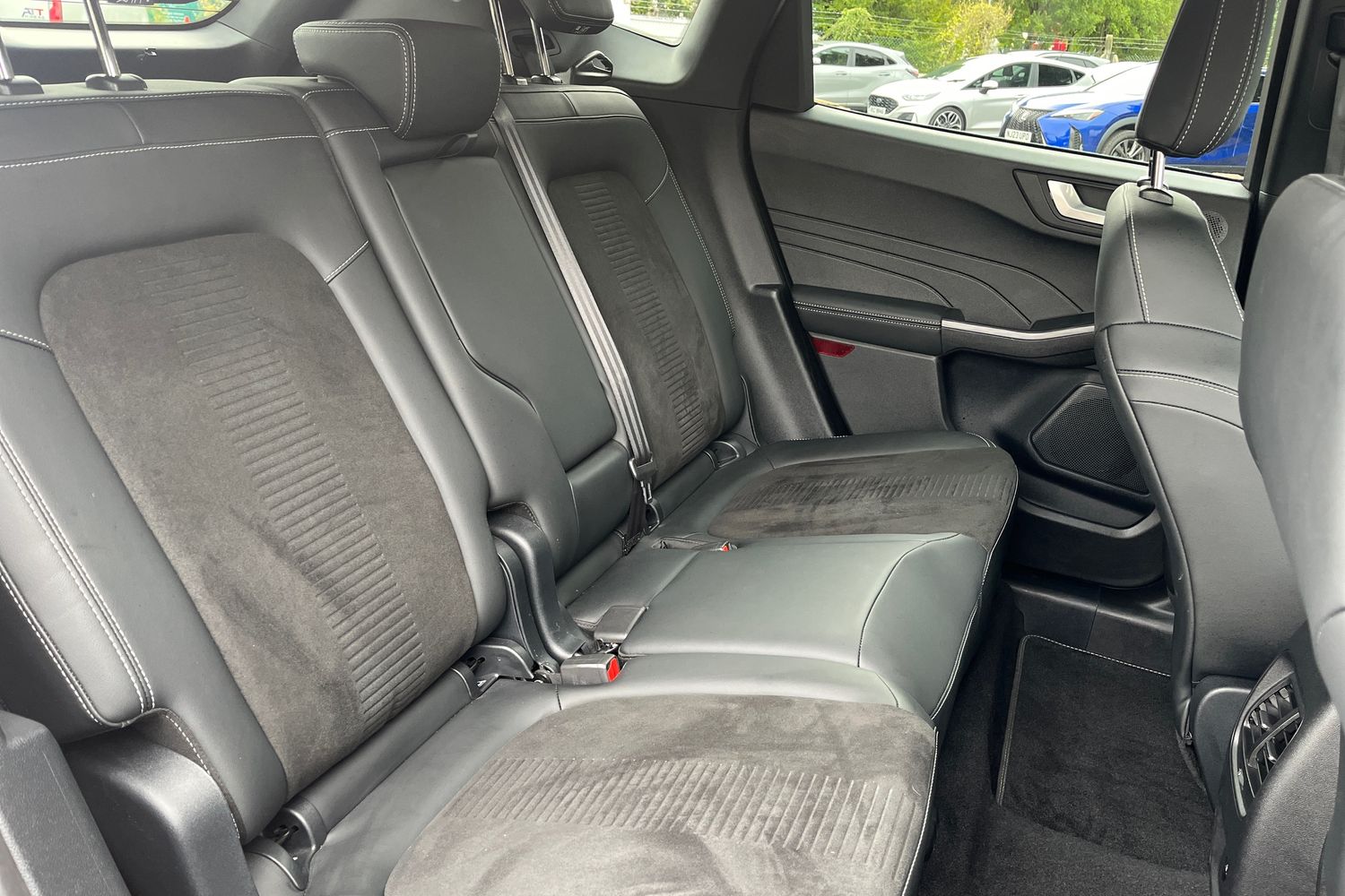 Ford KUGA Photo 19