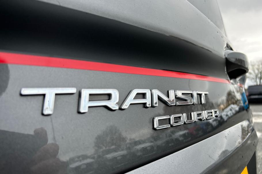 Used Ford TRANSIT COURIER 21