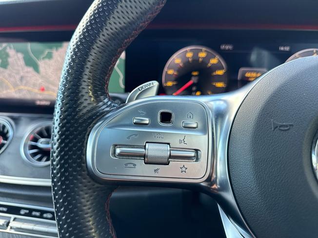 MERCEDES-BENZ E Class Photo 16
