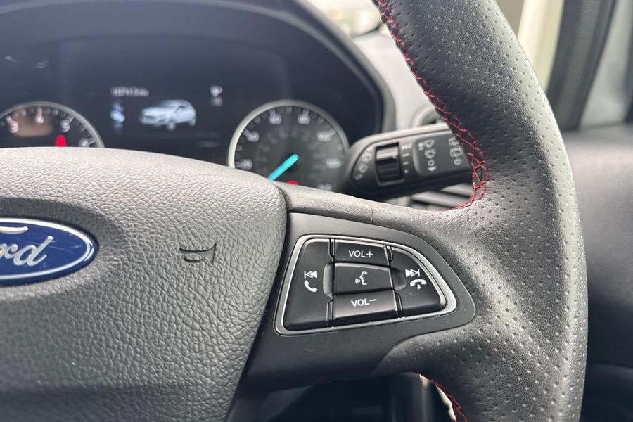Ford ECOSPORT Photo autoimg-1038a0335c8455f157016531b2dee735542cb975.jpg
