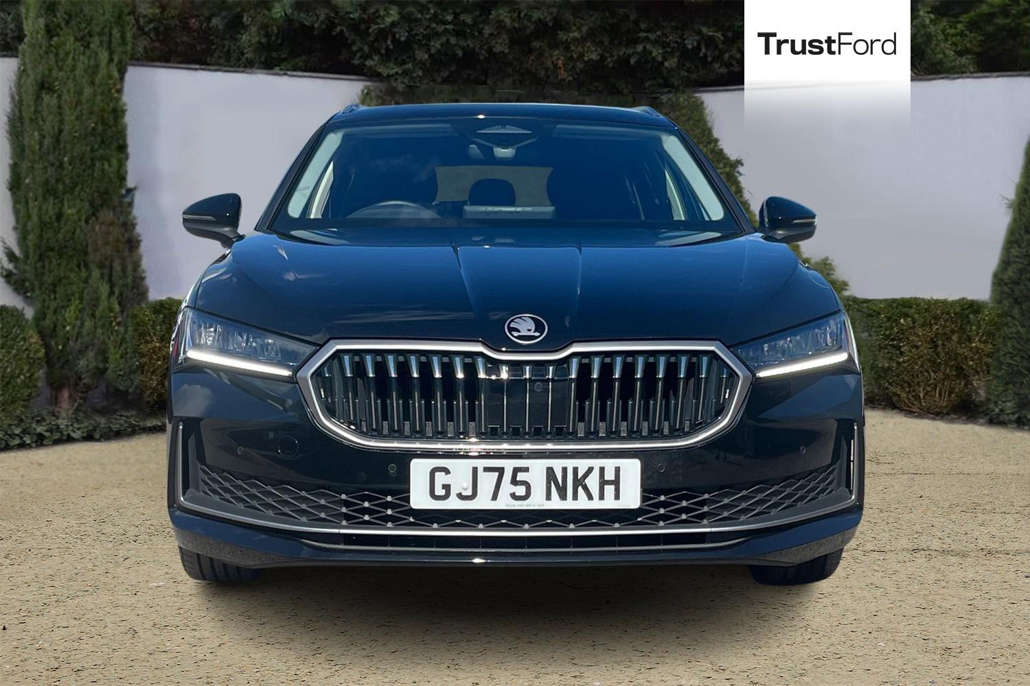 Skoda SUPERB Photo 5