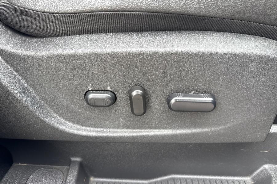 Ford KUGA Photo autoimg-103d2e57e35630c39bb83c59393d0f84c6dfd811.jpg