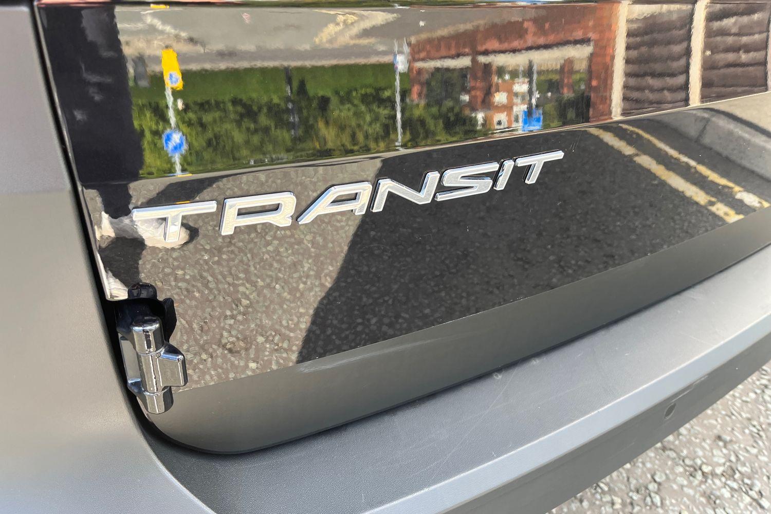 Ford TRANSIT CONNECT Photo 7