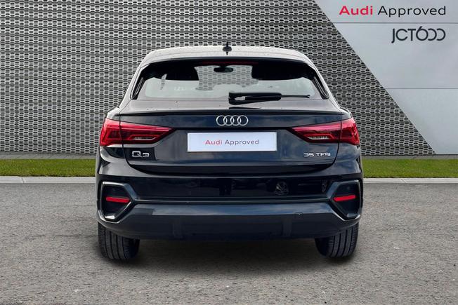 AUDI Q3 Photo 7