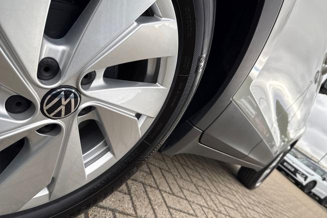 VOLKSWAGEN T-Cross Photo 22