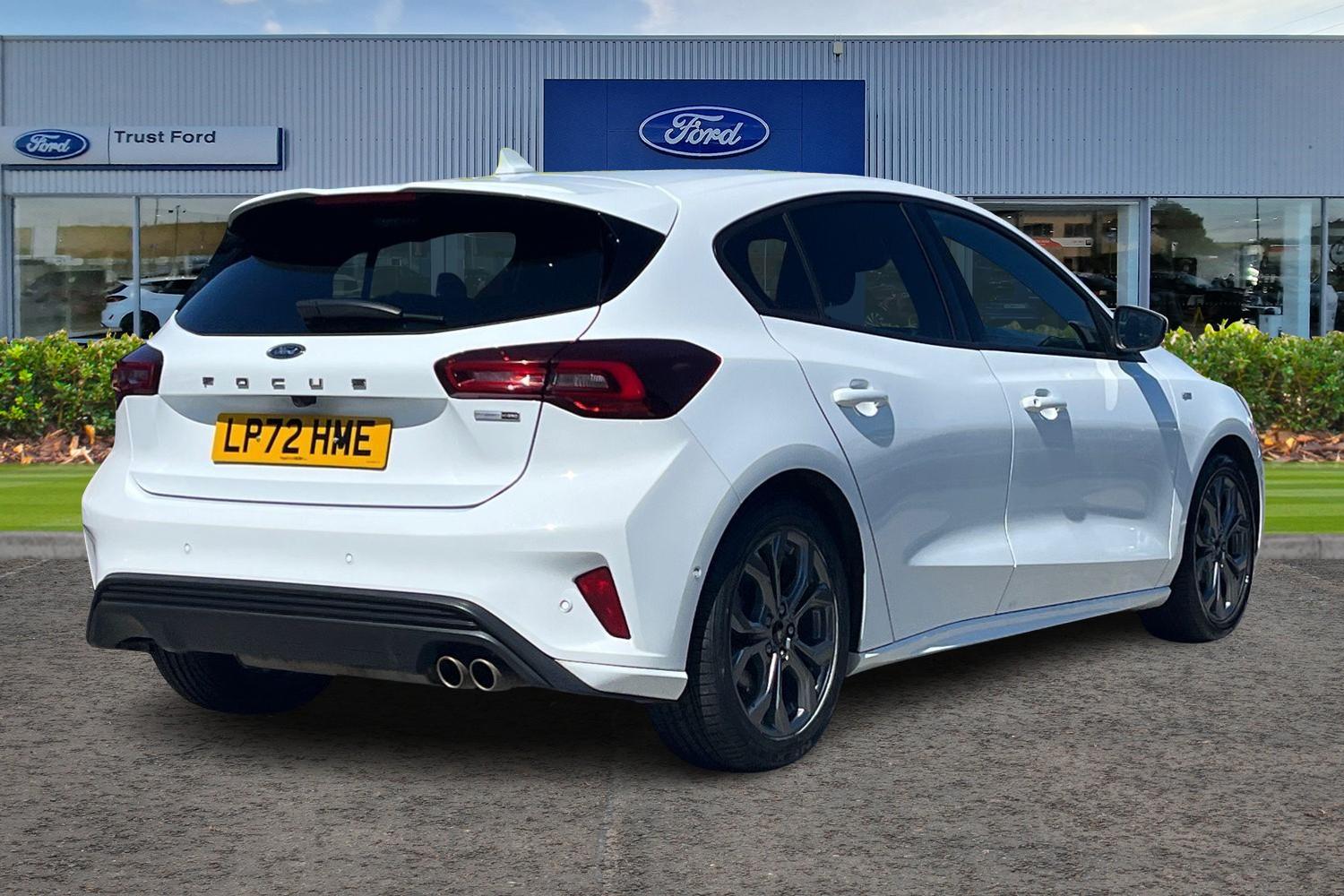 Ford Focus Photo 3