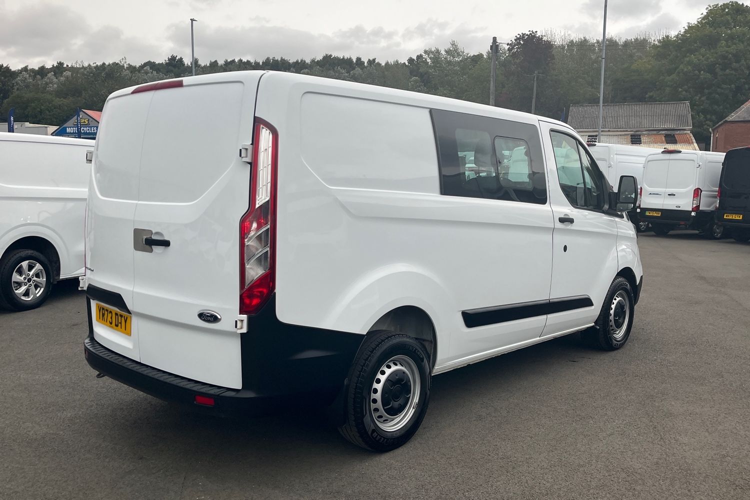 Ford TRANSIT CUSTOM Photo 32