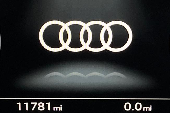 AUDI A6 Avant Photo 15