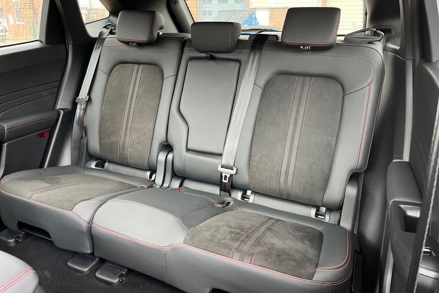 Ford Kuga Photo autoimg-10535273a102def4b3622302d76129f9b69e6136.jpg