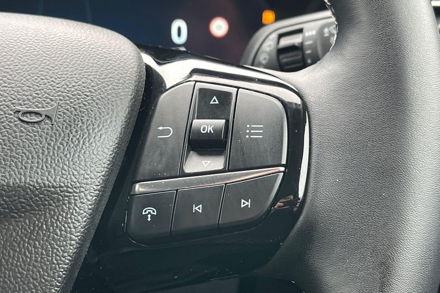 Ford KUGA Photo 32