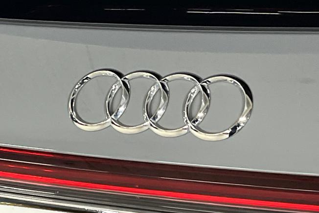 AUDI Q4 E-Tron Photo 34