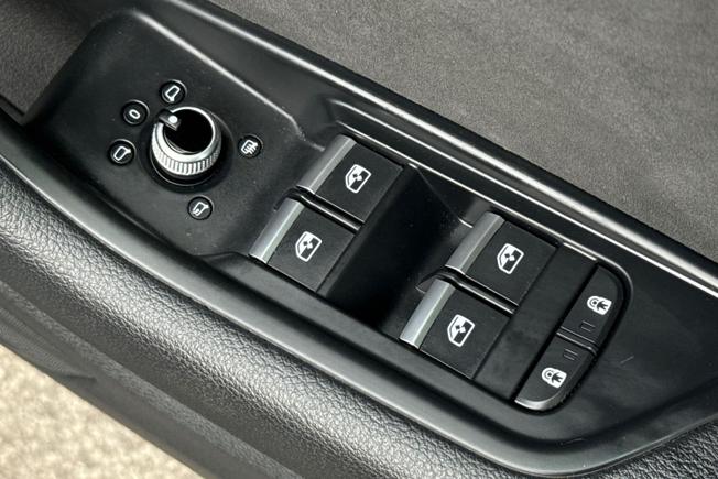 AUDI A4 Avant Photo 32