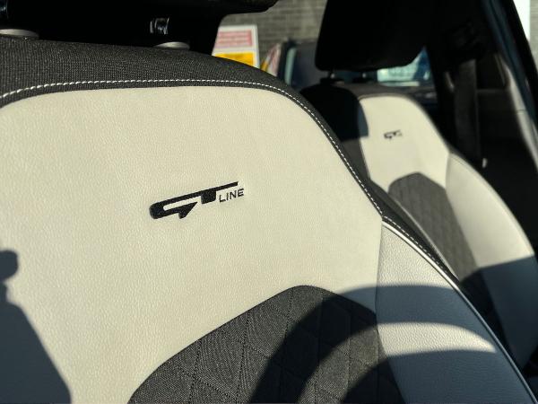 Kia ProCeed Photo autoimg-1057cd8db5eb52a6b9abac53e78541dddc69d7cc.jpg