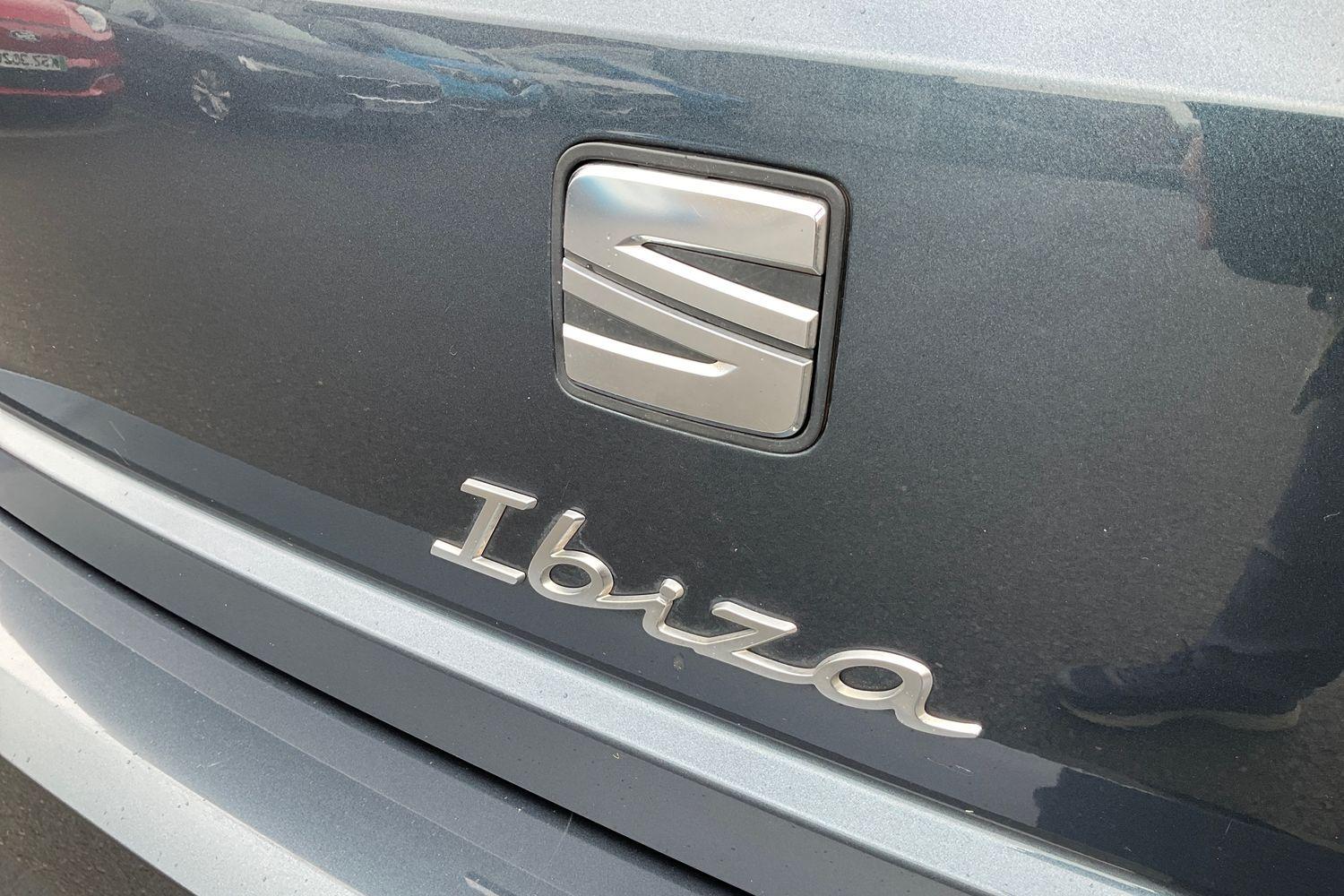 SEAT IBIZA Photo 39