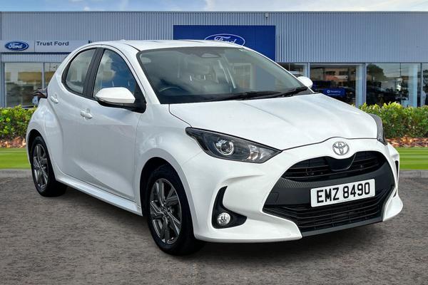 Used Toyota YARIS EMZ8490